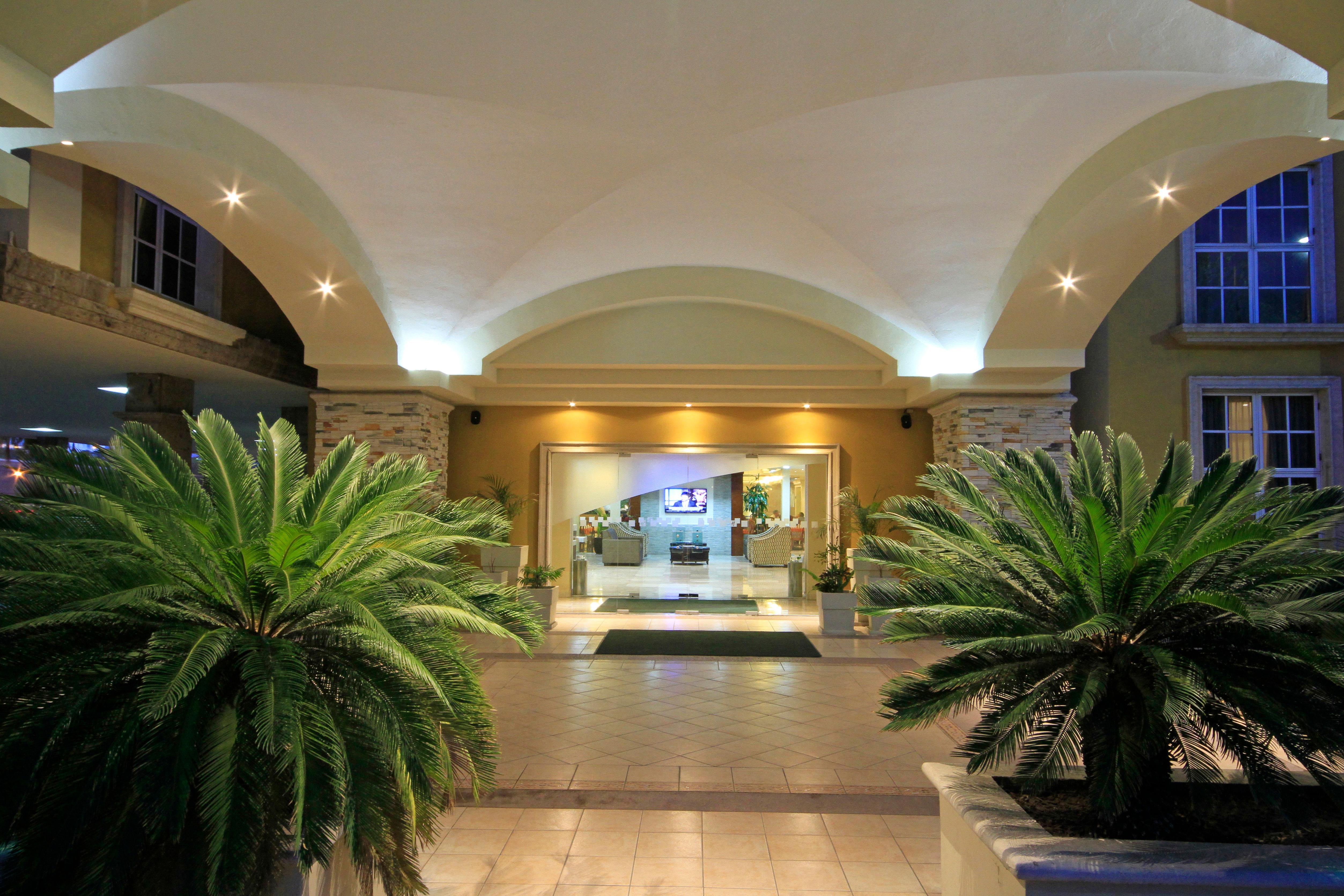 Holiday Inn Monclova By Ihg Luaran gambar